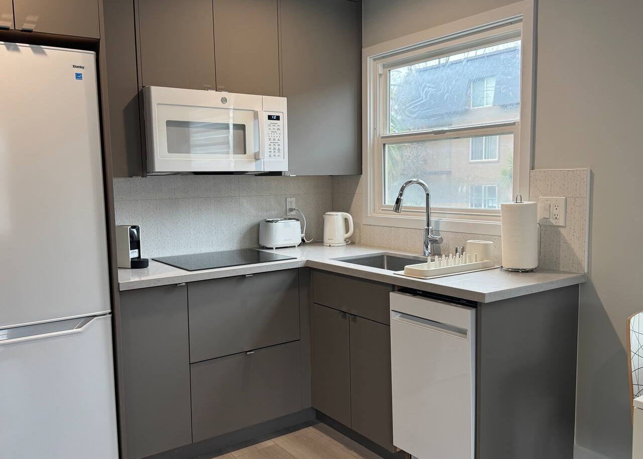 Charming modern one-bedroom in Downtown Palo Alto