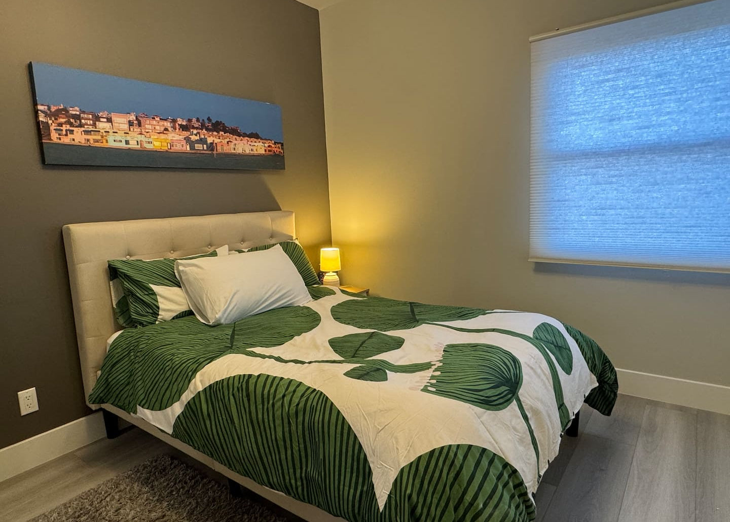 Ivory: one-bedroom Downtown Palo Alto with AC