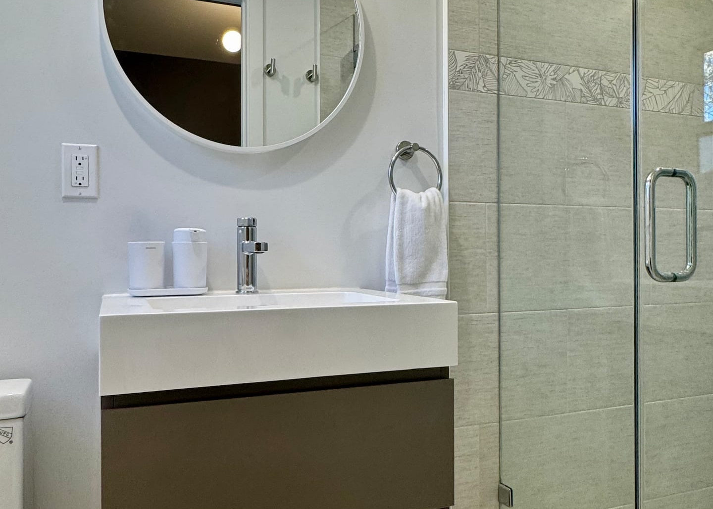 Ivory: one-bedroom Downtown Palo Alto with AC