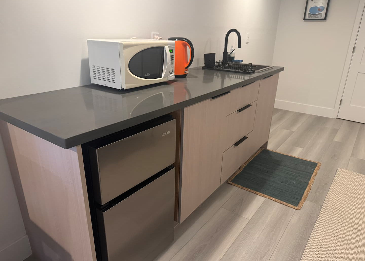 Modern Basement Studio in downtown Palo Alto