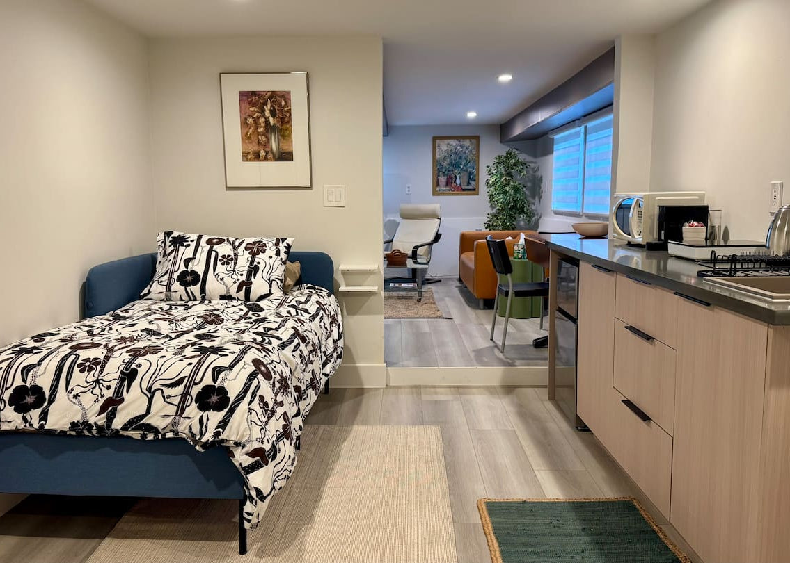 Modern Basement Studio in downtown Palo Alto