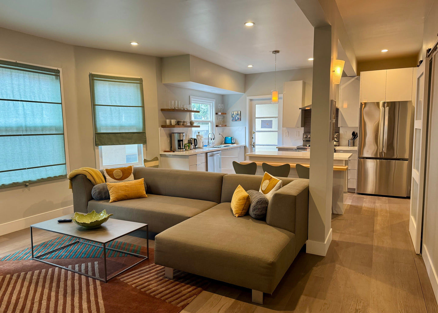 Modern 2 Bedroom 2 Bath Apartment