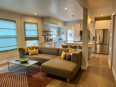 Modern 2 Bedroom 2 Bath Apartment