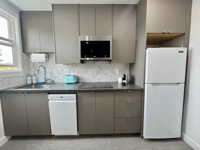 Terrific 1 Bedroom Apartment with Nook