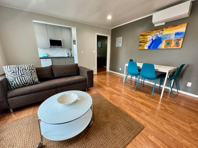 Terrific 1 Bedroom Apartment with Nook