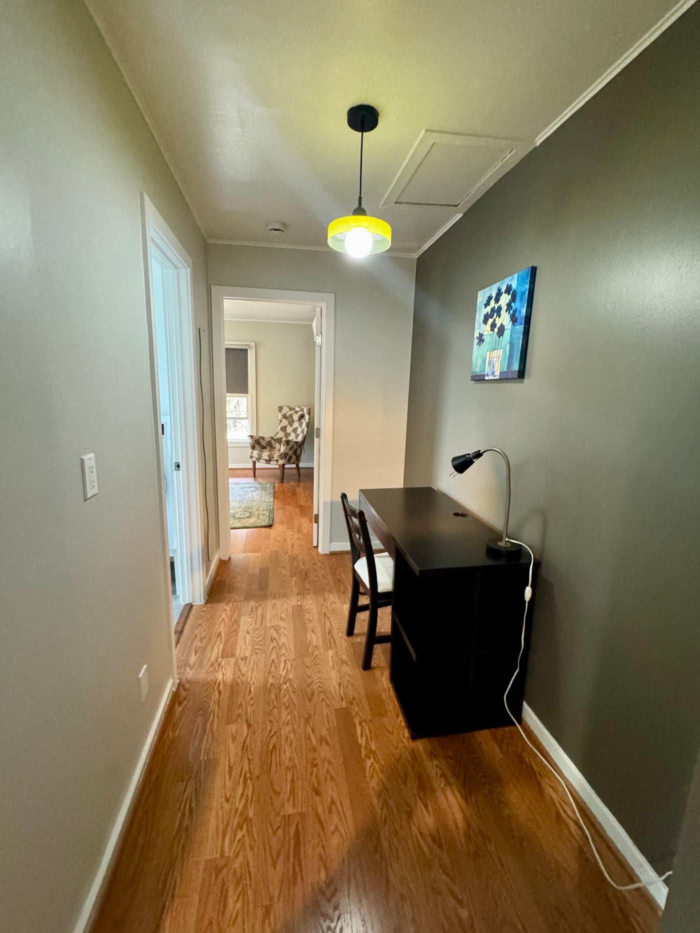 Terrific 1 Bedroom Apartment with Nook