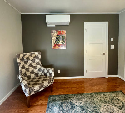 Terrific 1 Bedroom Apartment with Nook