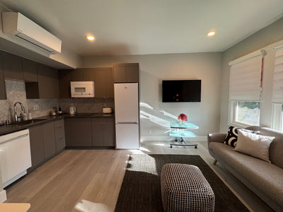 Chic 1-Bedroom 1 Bath Apartment