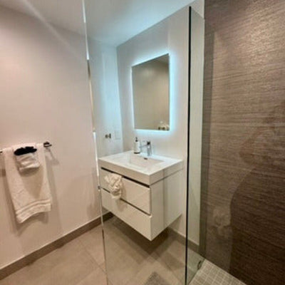 Modern 2 Bedroom 2 Bath Apartment