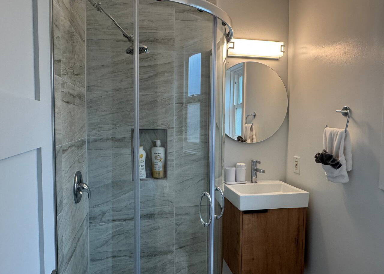 Charming modern one-bedroom in Downtown Palo Alto