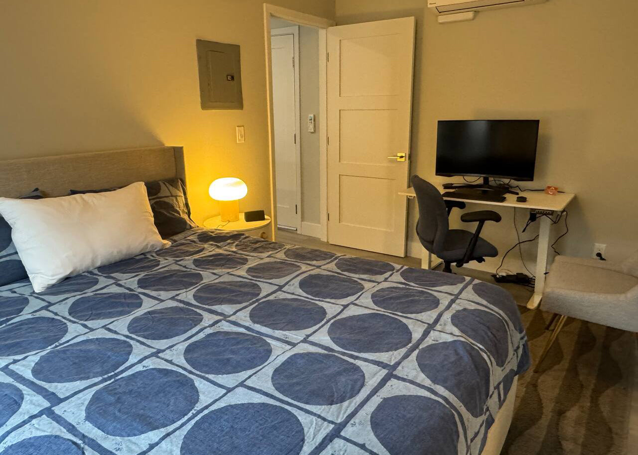 Charming modern one-bedroom in Downtown Palo Alto