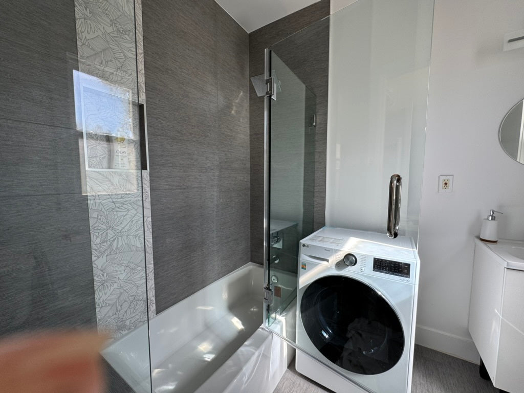 Chic 1-Bedroom 1 Bath Apartment