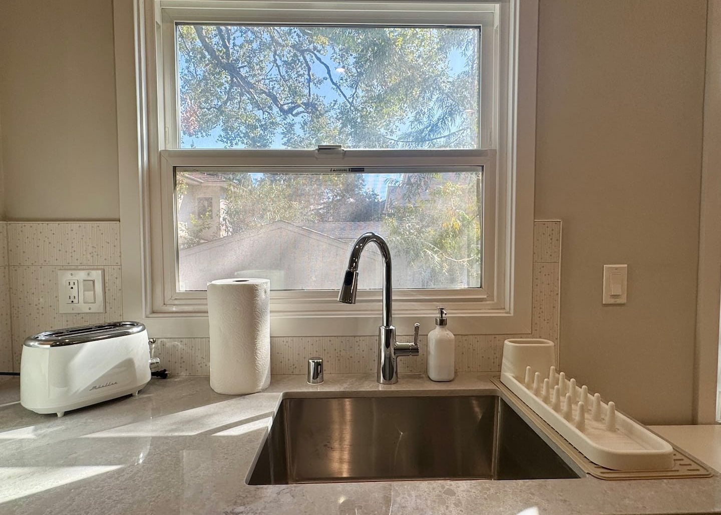 Ivory: one-bedroom Downtown Palo Alto with AC