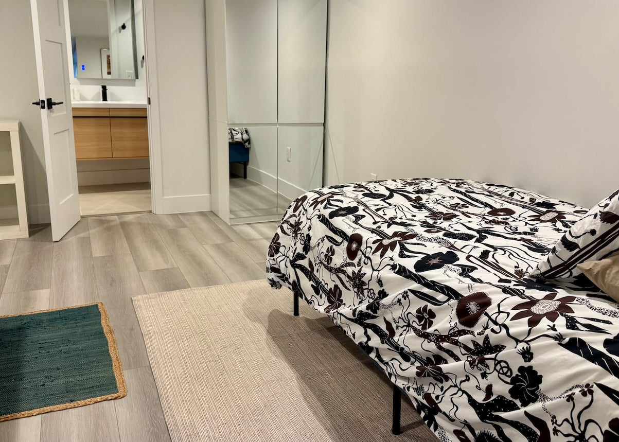 Modern Basement Studio in downtown Palo Alto