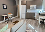 Ivory: one-bedroom Downtown Palo Alto with AC
